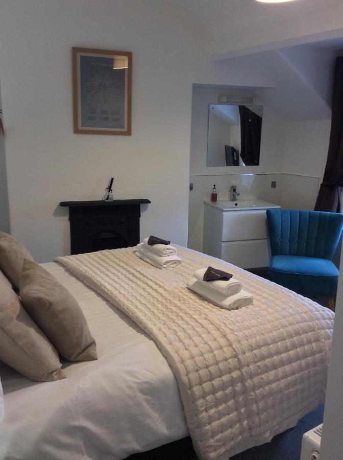 Dolly Waggon Guest House Кесвик Екстериор снимка