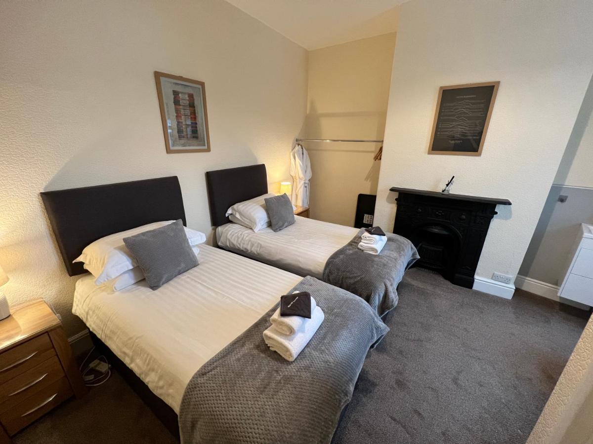 Dolly Waggon Guest House Кесвик Екстериор снимка