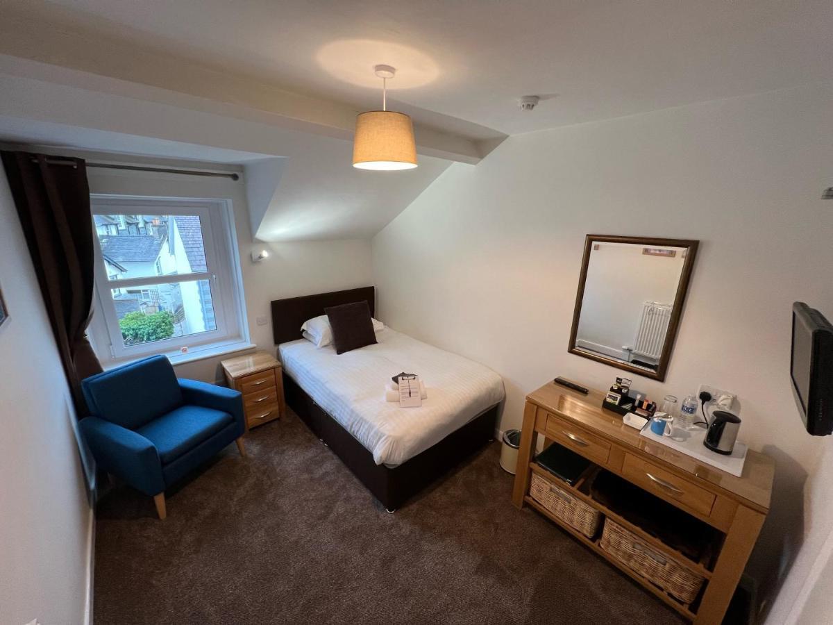 Dolly Waggon Guest House Кесвик Екстериор снимка