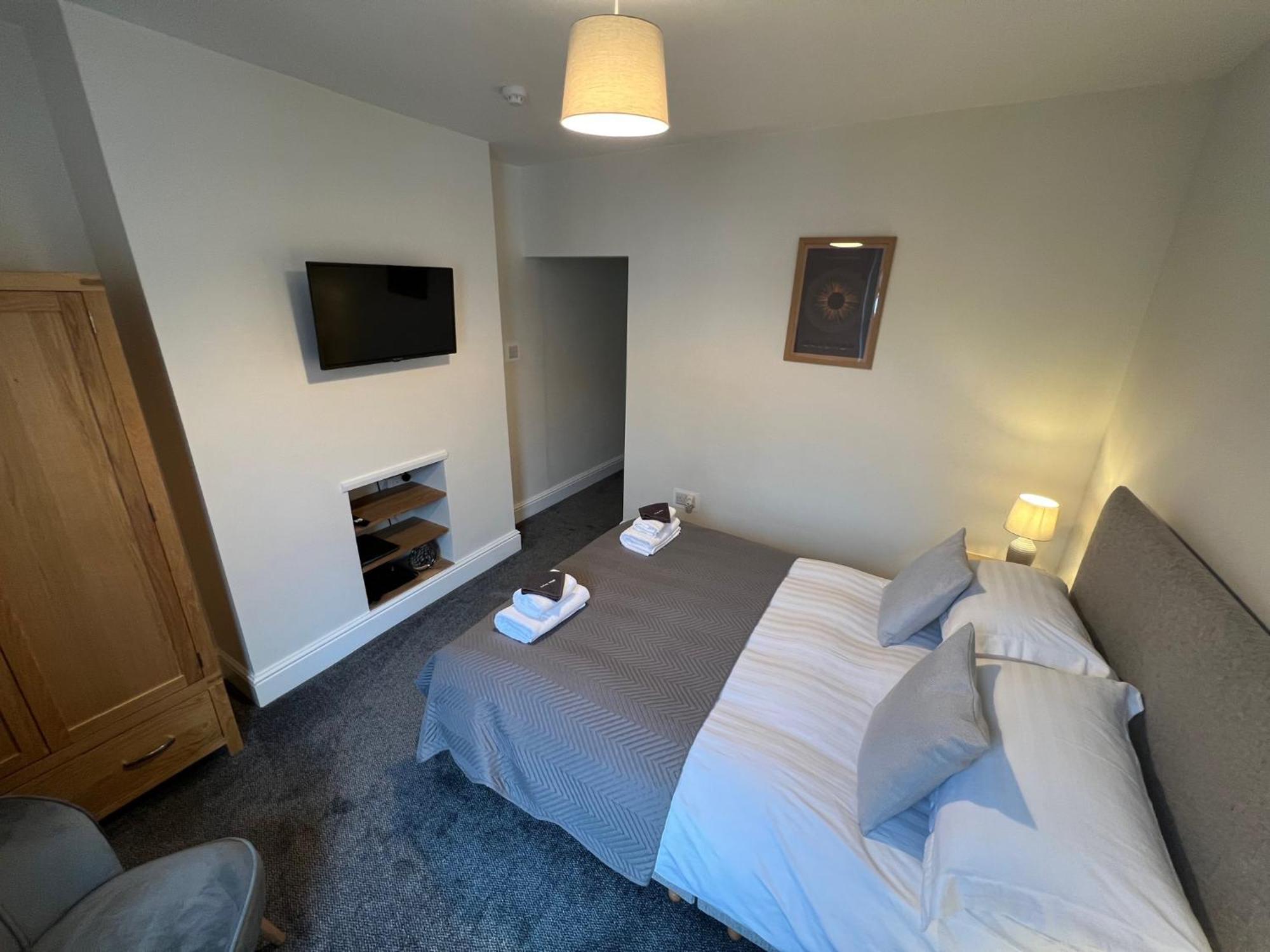 Dolly Waggon Guest House Кесвик Екстериор снимка