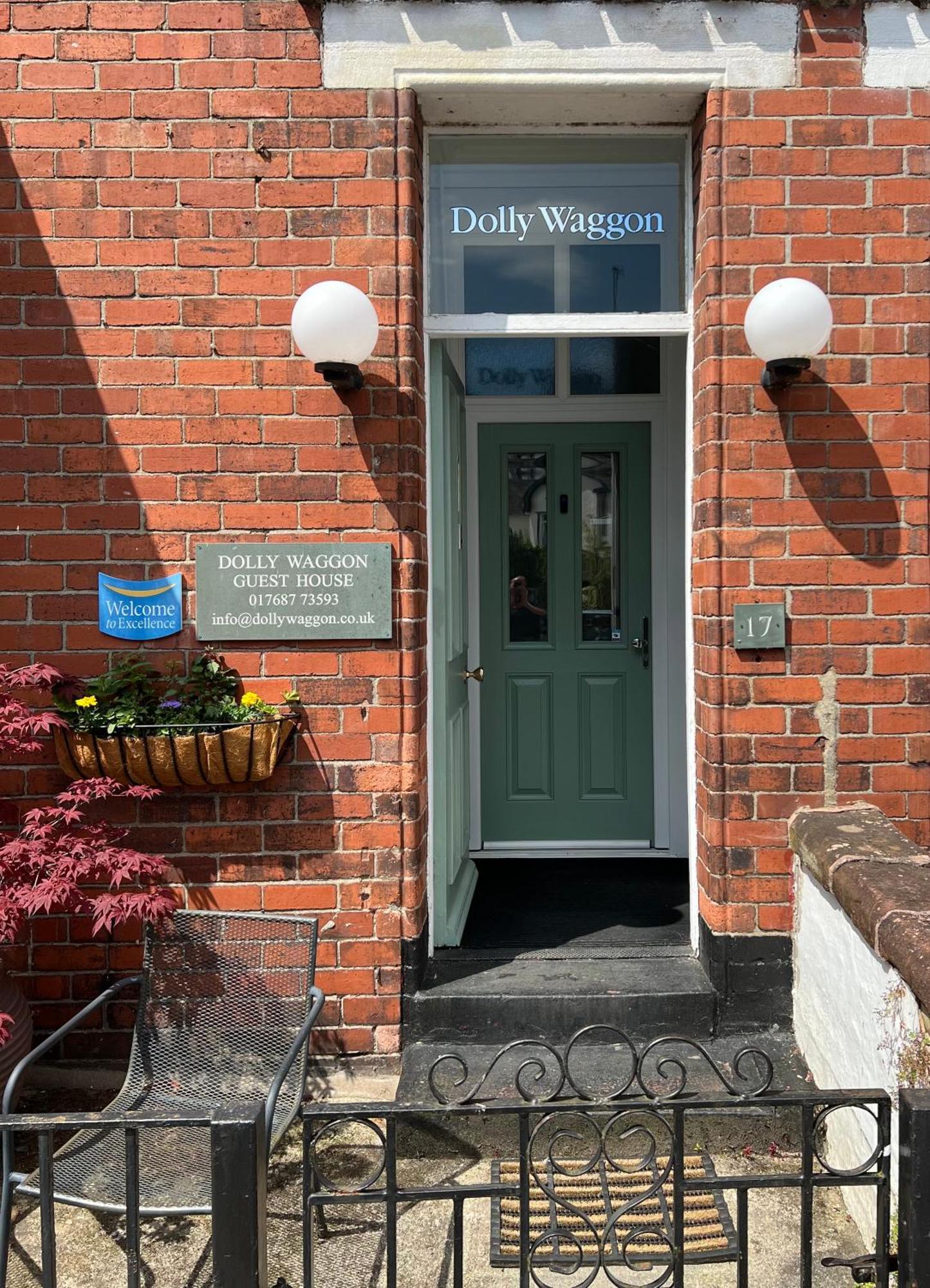 Dolly Waggon Guest House Кесвик Екстериор снимка